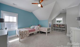 3015 Commonwealth Ave, Charlotte, NC 28205