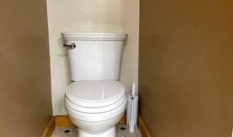 577 Schluersburg Rd, Augusta, MO 63332