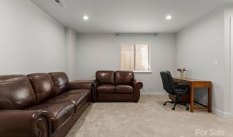 2037 Birchside Dr, Charlotte, NC 28205