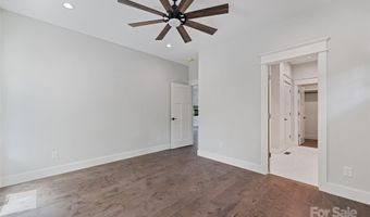 18 Winterhawk Dr, Arden, NC 28704