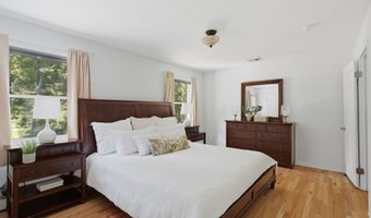 45 Barberry Dr, Burlington, CT 06013