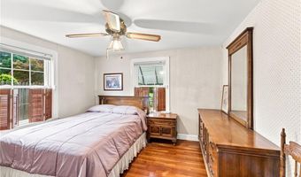 48 Fairway Dr, Cranston, RI 02920