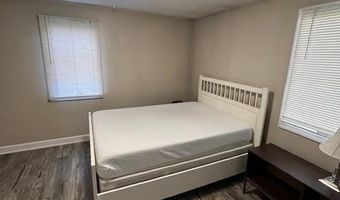 35 Old Town Trl, Narragansett, RI 02882