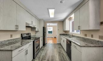 24 Iron Gate Ln, Cromwell, CT 06416