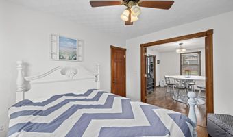 406 234TH St, Aledo, IL 61231