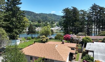 337 SPRUCE Dr, Brookings, OR 97415