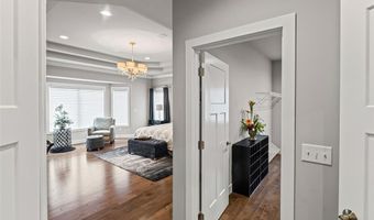 4715 Richland Woods Ct, Alton, IL 62002