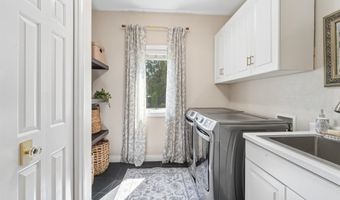 4232 N TERRAVIEW Dr, Appleton, WI 54913
