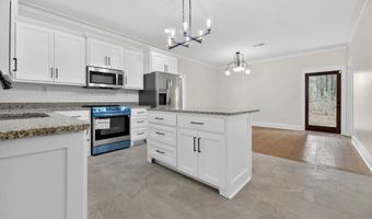 88 Pierce Rd, Albertville, AL 35951