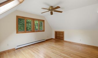 15 Polygraphic Ln, Bennington, VT 05257