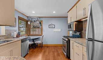 2323 PALISADES Dr, Appleton, WI 54915