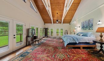 1055 Kaupakalua Rd, Haiku, HI 96708