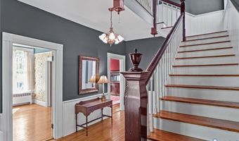 802 S Center St, Ashland, VA 23005