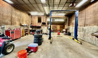 1315 S Belfast Ave, Augusta, ME 04330