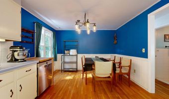 69 Arlington Ct, Burlington, VT 05408