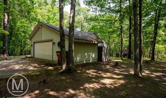 9057 Vergennes St SE, Ada, MI 49301