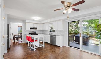 9 Rhodes St, Billerica, MA 01821