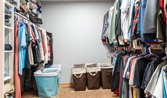 1109 Lakeview Ave, Alexandria, MN 56308