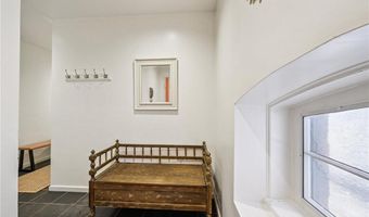 25 Water St 101, East Greenwich, RI 02818