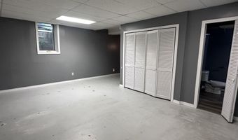 1207 8th St, Aurora, NE 68818