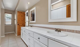 8250 RAINTREE Dr NE, Albuquerque, NM 87122