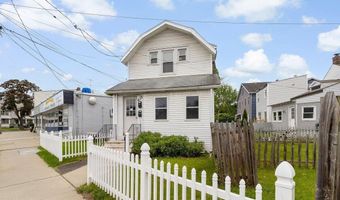 423 Quail St, Albany, NY 12208
