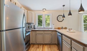 17 Doris Ln, Parsonsfield, ME 04047
