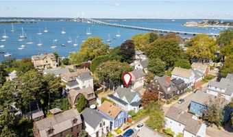 58 Second St, Newport, RI 02840