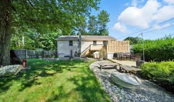 30 Lakeshore Dr, Alloway, NJ 07422