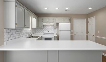 132 KING JAMES Ct, Alabaster, AL 35007