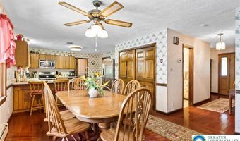 141 Embill Dr, Tobyhanna, PA 18610
