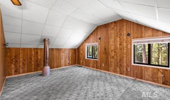 15 Little Donner Dr, Cascade, ID 83611