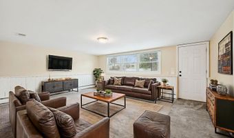 827 Limecrest Rd, Andover, NJ 07860