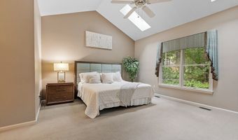1 Emery Rd 1, Bedford, MA 01730