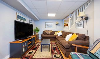 1559 W Shore Rd, Cabot, VT 05647