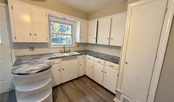 1055 Whittier Ave, Akron, OH 44320