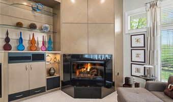 520 Bristol Dr, Aurora, OH 44202