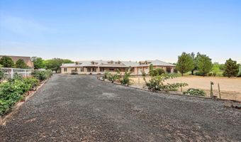 325 Braught Ln, Bosque Farms, NM 87068