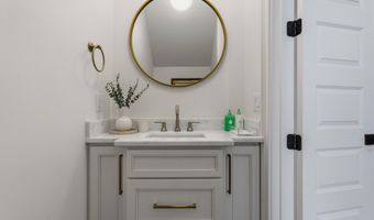 699 Savannah Estates Blvd, Biloxi, MS 39532