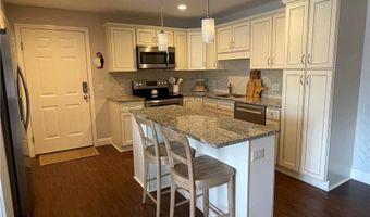 60 Saw Mill Dr 303, North Kingstown, RI 02852