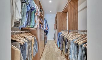 160 Park Pl, Arnolds Park, IA 51331