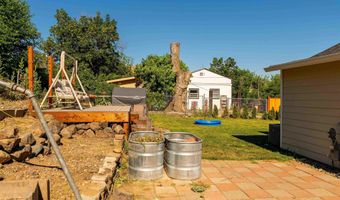 814 2nd St, Asotin, WA 99402