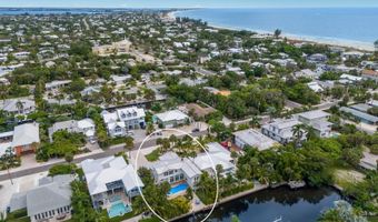 212 OAK Ave, Anna Maria, FL 34216