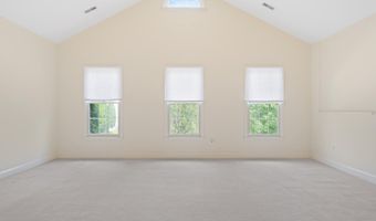 10604 MAPLECREST Ln, Potomac, MD 20854