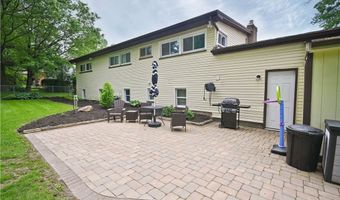 5642 Yorktown Ln, Austintown, OH 44515