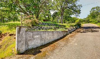 1678 Ashland Mine Rd, Ashland, OR 97520