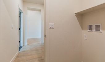 3644 Red Arroyo Dr, Alamogordo, NM 88310