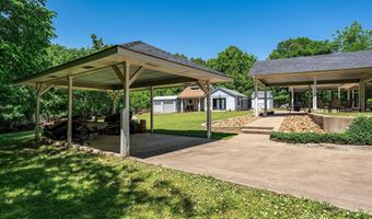 975 County Road 2954, Alba, TX 75410