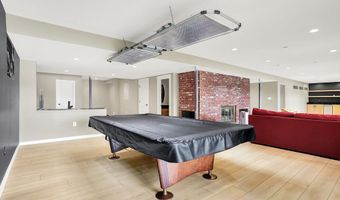 22 Point Ln, Arcadia, IN 46030