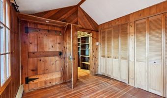 47 Lakeside Dr, Alloway, NJ 07461